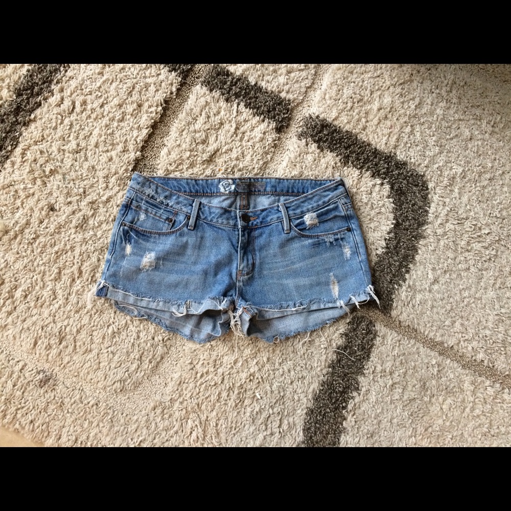 Bullhead shorts!